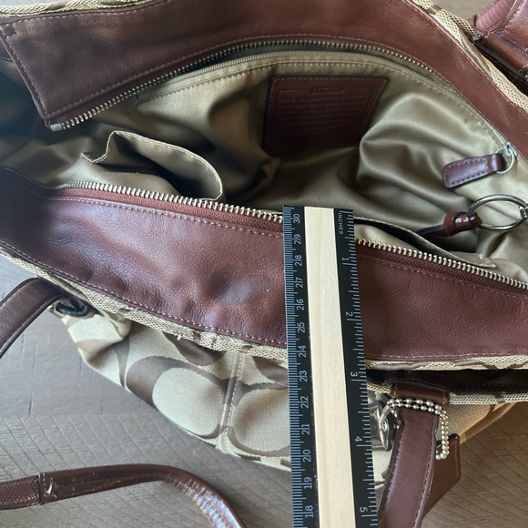 Vintage Coach tote. - Picture 5 of 5